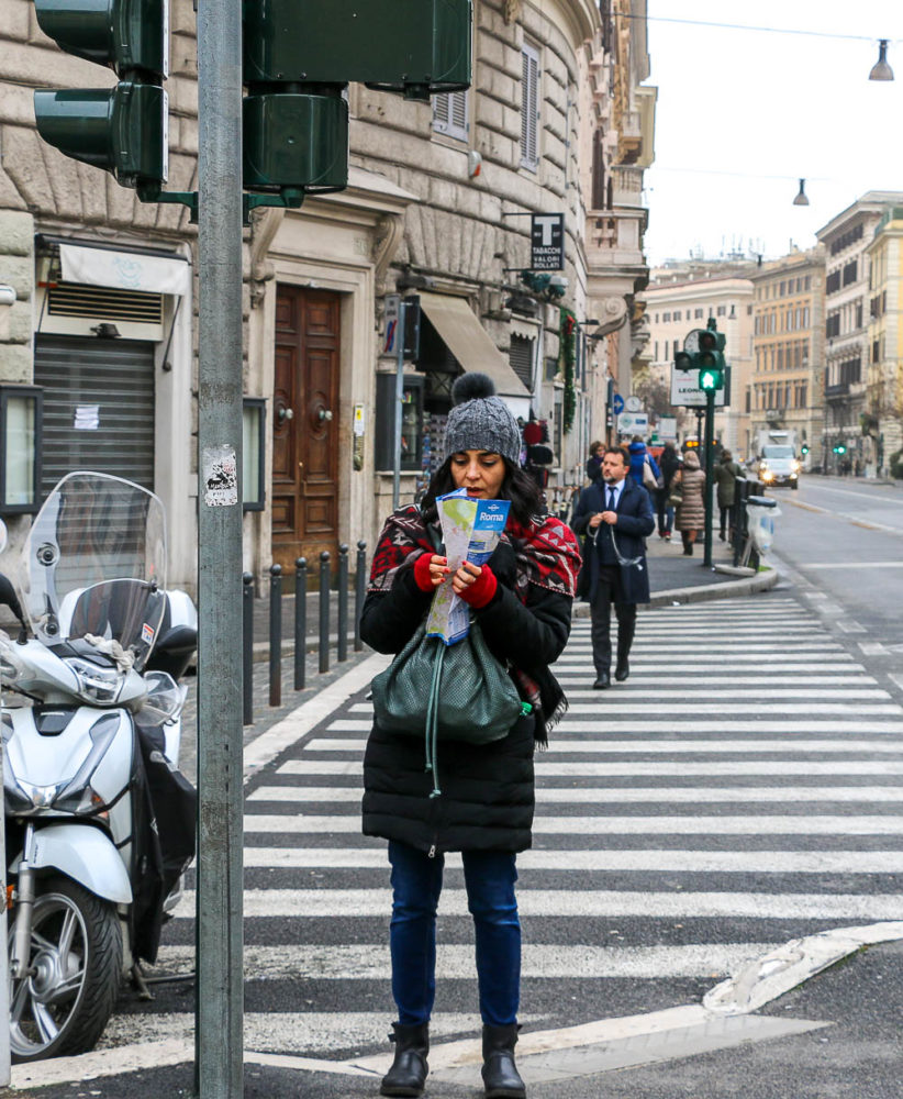 Tourists in Rome, Wanderlust | Roads and Destinations