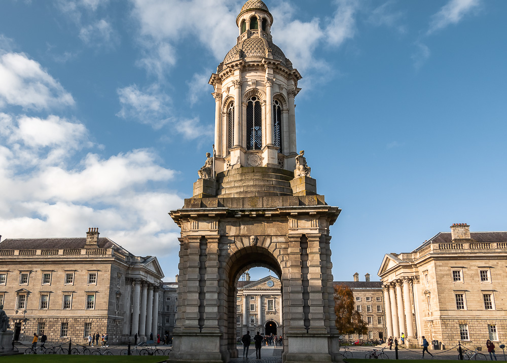 Visit Trinity College Library - Roads and Destinations 