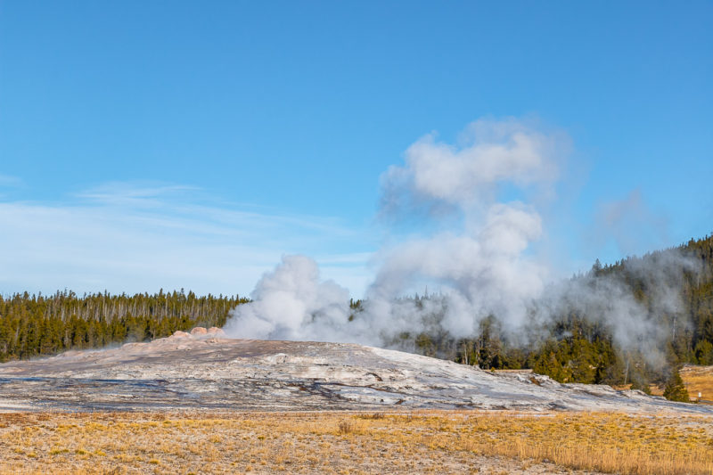 Visit Old Faithful in Yellowstone (Complete Guide, Tips, and Facts ...