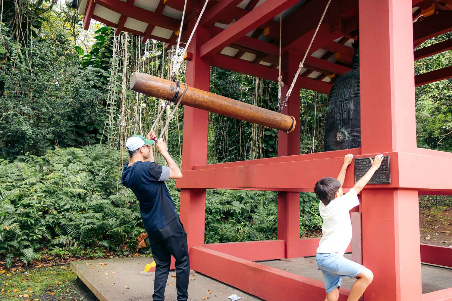 Byodo-In Temple, Oahu | Roads and Destinations