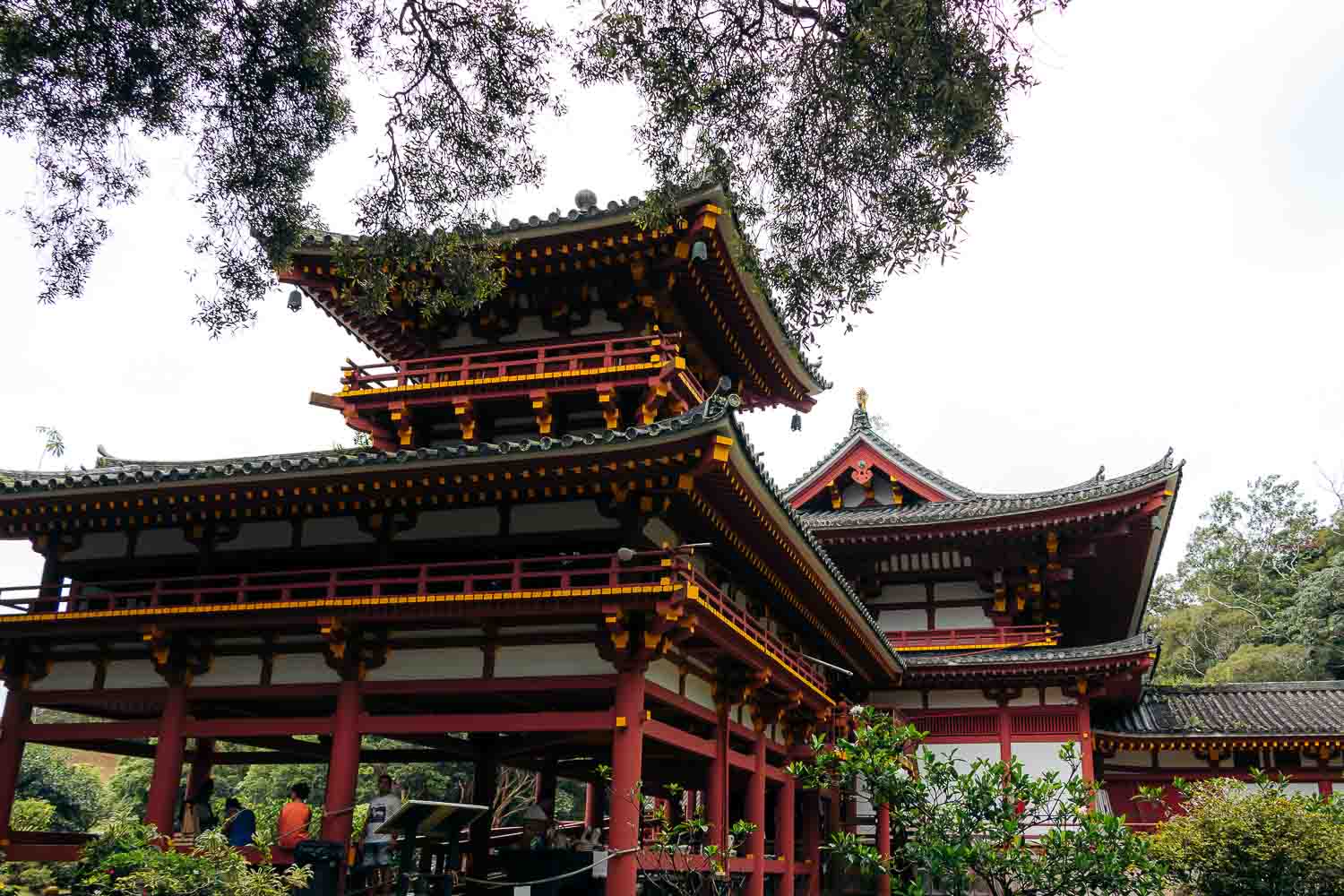 Byodo-In Temple, Oahu | Roads and Destinations