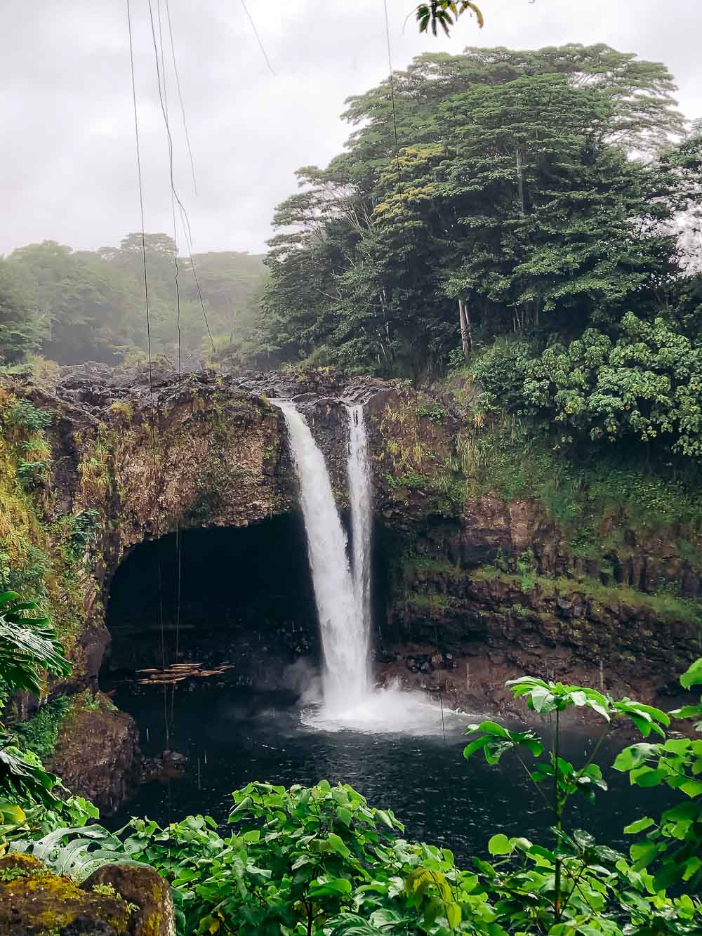 Rainbow Falls in Hilo, Big Island | Roads and Destinations