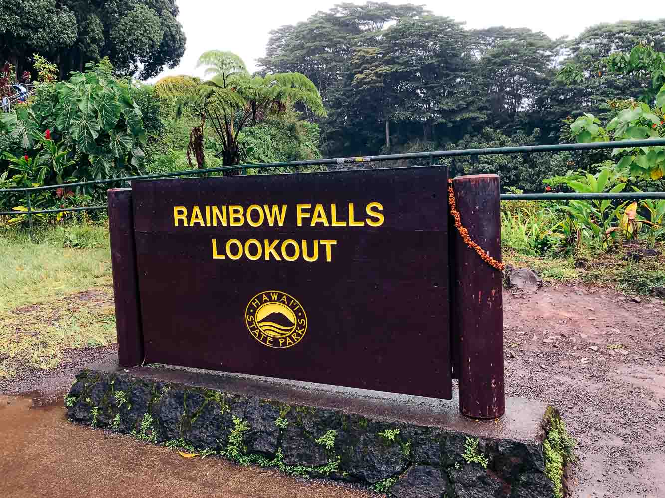 Rainbow Falls in Hilo, Big Island | Roads and Destinations