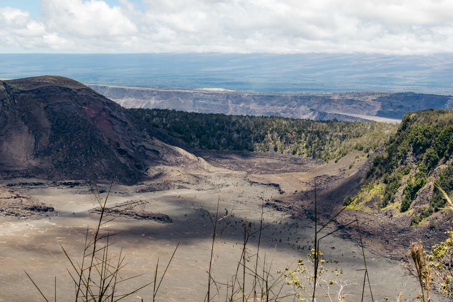 Hawaii Volcanoes National Park | Roads and Destinations